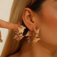 Personalized And Creative Large Circle Butterfly Animal C-Shaped Earrings Fringed Women's Explosive Earrings Earrings - 金色 - 查看 1
