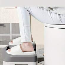 This Ergonomic Toilet Stool Features An Anti-Slip And Thick Design, Specially Made To Provide Support And Convenience For Squatting In The Home Bathroom. It Helps Maintain A Healthier Sitting Posture, Making Using The Toilet More Comfortable, And Its Sturdy Anti-Slip Structure Ensures Reliability.