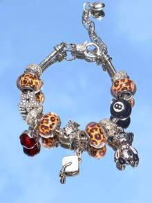 1pc Back-To-School Leopard Print Teddy Bear Charm Bracelet, Streetwear Star Bracelet, Graduation Cap Bracelet, Renaissance Style Teddy Bear Bracelet, Dark Skeleton Charm Bracelet - Gold - View 3