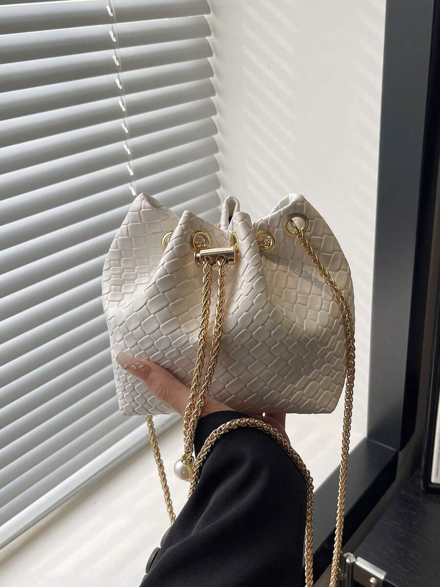 Mini New Fashion Straw Woven Gold Chain Drawstring Bucket Bag Beach Bag - White - View 1