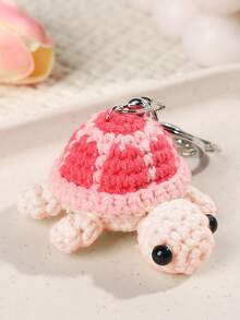 1个可爱手工钩织小乌龟钥匙扣，迷你针织小乌龟吊坠挂件，女士钥匙圈挂饰，包包挂饰，汽车包包挂饰，送给老师、朋友、姐妹的礼物创意