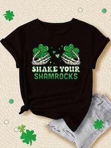 Camiseta Gráfica de San Patricio para Mujer - "Agita Tus Tréboles" Manga Corta Casual, con Diseño de Trébol y Calavera Verde, Cuello Redondo, Ajuste Holgado, Moda Primavera/Verano, Ropa Festiva | Camiseta Divertida y Brillante - Negro - Ver 2