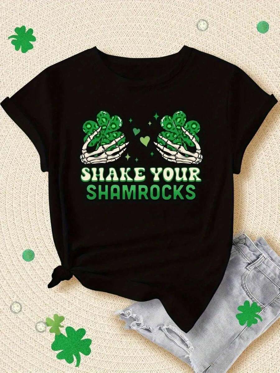 Camiseta Gráfica de San Patricio para Mujer - "Agita Tus Tréboles" Manga Corta Casual, con Diseño de Trébol y Calavera Verde, Cuello Redondo, Ajuste Holgado, Moda Primavera/Verano, Ropa Festiva | Camiseta Divertida y Brillante