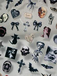 一款采用浮雕激光技术的暗黑系美甲贴纸，哥特风格，包含十字架、眼睛和骷髅等元素，适合个性女孩和女性DIY打造暗黑哥特美甲。美甲用品 美甲贴纸 - 彩色 - 查看 9