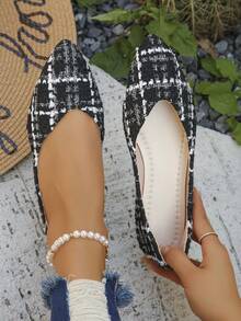 Black and White Long Lines