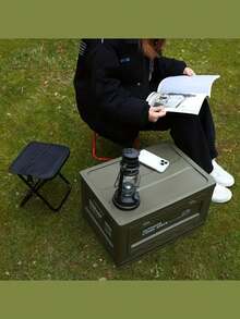 Ghế đẩu cắm trại gấp gọn, siêu nhẹ, di động, ghế gấp và ghế đẩu du lịch ba lô nhỏ gọn. Khung bền chắc, lắp đặt nhanh chóng và dây đeo vai có thể điều chỉnh. Hoàn hảo cho các hoạt động ngoài trời như cắm trại, câu cá, dã ngoại, du lịch ba lô, đi bộ đường dài, leo núi, làm vườn và các hoạt động bãi biển. Thiết kế nhỏ gọn giúp dễ dàng mang theo. Ghế đẩu du lịch | Ghế đẩu nhỏ gọn | Chắc chắn và bền bỉ, hoàn hảo cho các thiết bị cắm trại - Nhiều màu - Xem 10