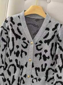 Cardigan de Tricô Vintage com Decote em V na Moda para Mulheres, Suéter de Manga Longa com Contraste de Cor e Estampa de Leopardo por Toda Parte, Fechamento com Botões, Adequado para Uso Diário, Outono/Inverno
