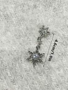 1 Pair Elegant Luxury High-End Snowflake Design Copper Material Inlaid Cubic Zirconia Diamond Fashion Dangle Earrings, Christmas Gift For Women, Suitable For Banquet, Ball, Wedding Party - Multicolor - View 4