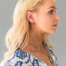 Tiny Hoop Earrings 14k Yellow Gold Fill, 8mm 24 Gauge Handmade Thin Everyday Minimalist Style Huggie Hoops Women, Children 6.5mm Inner Diameter - 1 - 查看 6