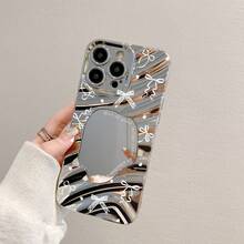 1 pieza Funda de teléfono adhesiva con textura ondulada 3D, plateada electrodepositada y espejo de alta definición con patrones impresos de lazo, encaje, corazón y eslogan, compatible con iPhone 17/17 Pro/17 Pro Max, 16/16 Pro/16 Pro Max, 15/15 Pro/15 Plus/15 Pro Max, 14/14 Pro/14 Plus/14 Pro Max, 13/13 Pro/13 Pro Max, 12/12 Pro/12 Pro Max, 11/11 Pro/11 Pro Max, X/XS/XR/XS Max, 7/8/7 Plus/8 Plus - Plateado - Ver 4