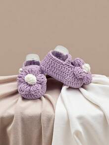 1 Pair Handmade Daisy Pattern Infant Shoes, Crochet Knitted, Newborn Footwear - Mauve Purple - View 6