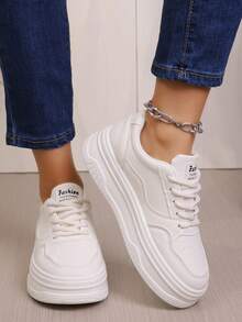 1 Pair Thick Sole Solid White Casual Sneakers, Suitable For All Seasons - Beige - View 3