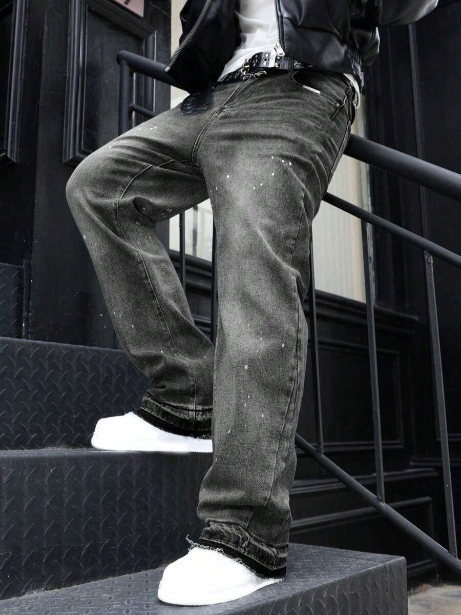 修身弹力牛仔裤，做旧水洗棉质牛仔裤，百搭时尚；斜插口袋水洗牛仔裤，轻便商务休闲，百搭；直筒休闲裤，纽扣拉链设计，适合所有季节