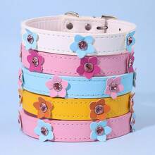 1件可调节PU皮革花朵水钻装饰宠物项圈，适用于猫、小型/中型/大型犬、吉娃娃、贵宾犬、德国牧羊犬、比特犬、腊肠犬，四季皆宜，白色
