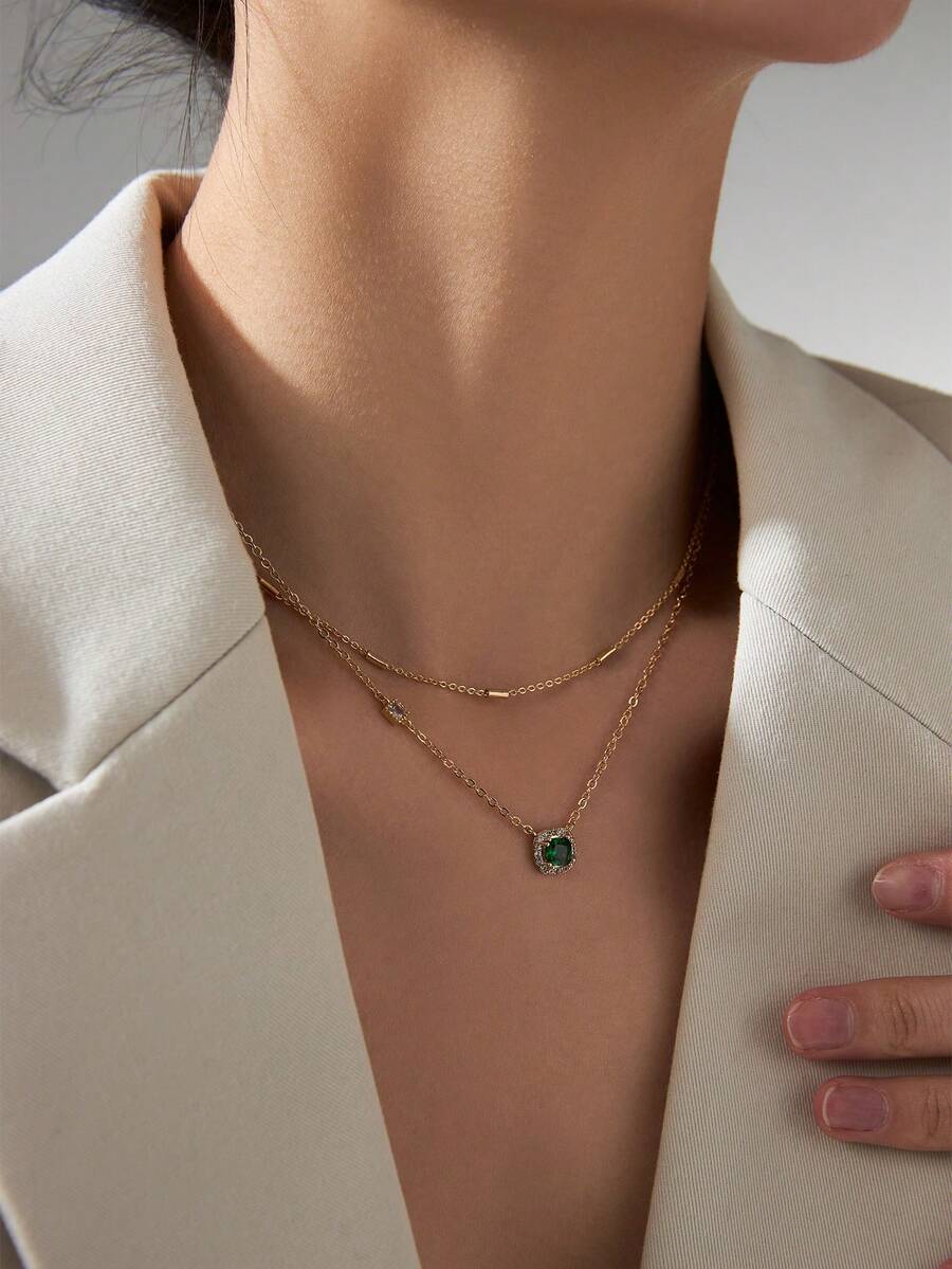 Nooxian 2pcs/Set Fashionable Geometric Green Zirconia Cube Copper Zirconia Pendant Layered Necklace Set