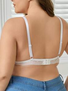 Single Piece White Lace Soft Padded Bralette, Plus Size Backless Bra - White - View 3