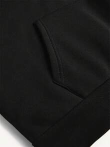 Sudadera con patrón vintage y diseño humorístico de gato vampiro, perfecta para Halloween.Hecho de una mezcla de 50% algodón y 50% fibra de poliéster, con un peso de 250 gramos por metro cuadrado, es un estilo deportivo casual unisex.Tallas disponibles de S a XXXL, estilo negro, atuendo festivo, moda urbana, estampado de gato, estilo vintage, sudadera cómoda, ajuste holgado, sudadera unisex, para uso casual, entusiastas de Halloween - Negro - Ver 4