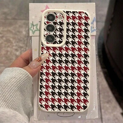 1个TPU材质红黑千鸟格纹手机壳，兼容苹果/