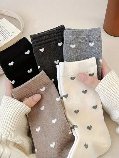 3/5/10 Pairs Of Women's Random Heart-Shaped Solid Color Fashionable Mid Tube Socks, Soft, Comfortable, Breathable, Versatile In All Seasons, Cute College Style, Suitable For Daily Outings And Gatherings