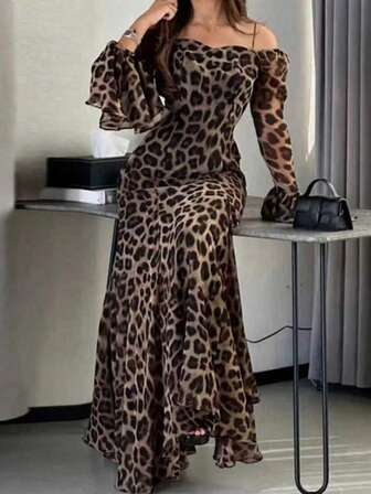 1 件优雅豹纹连衣裙，梭织面料，荷叶边下摆，腰部收褶，适合派对、日常穿着和旅行，春秋季