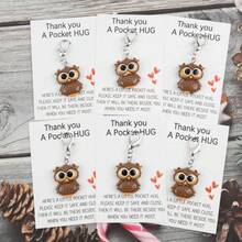 6件套可爱树脂猫头鹰雕像钥匙扣套装，包含励志双语贺卡，送给家人朋友的祝福礼物，教师节大礼，圣诞节装饰配件 - 彩色 - 查看 3