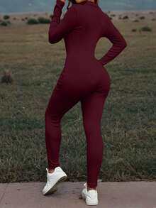 Bộ jumpsuit nữ Mystra kiểu dáng thường ngày, phối màu tương phản, có khóa kéo, màu sắc thanh lịch, thích hợp cho mùa xuân. - Màu Đỏ Sâu - Xem 3