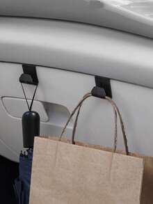 黑色紧凑型汽车手套箱挂钩，塑料壁挂式手套箱及内饰配件收纳架，适用于所有车型，时尚挂钩设计，节省空间的多用途挂钩，可用于悬挂时尚眼镜、口罩、数据线、水瓶袋等，适用于座椅靠背、车门等位置。 - 彩色 - 查看 3