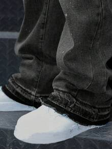 修身弹力牛仔裤，做旧水洗棉质牛仔裤，百搭时尚；斜插口袋水洗牛仔裤，轻便商务休闲，百搭；直筒休闲裤，纽扣拉链设计，适合所有季节