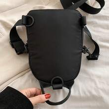 Bolso bandolera con decoración de mini cadena, adecuado para el uso diario y los viajes