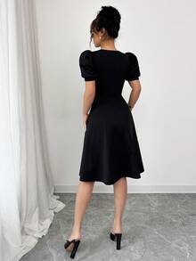 女士休闲纯色纽扣灯笼袖迷你连衣裙 - 黑色 - 查看 2