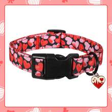 独特的情人节黑红渐变爱心图案印花狗项圈，适合小型、中型和大型犬，配有快速释放安全扣，采用柔软舒适的涤纶材质，是婚礼、幼犬生日礼物的理想之选，并饰有多种爱心图案。 - 黑色 - 查看 8