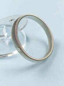 2个男女通用金属衬衫袖扣，防滑金属袖扣，耐用免洗袖口松紧带，男女皆宜，派对及节日用品，金属弹簧手镯弹力臂带