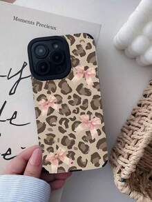 1pc Leopard Print Bow Striped Painted Protective Phone Case, Shockproof, Compatible With Apple 11, 12, 13, 14, 12 Pro Max, 13 Pro Max, 15, 15 Pro, 15 Plus, 15 Pro Max, 16, 16 Pro, 16 Plus, 16 Pro Max, 17, 17 Pro, 17 Air, 17 Pro Max / S23 Ultra / S24 Ultra / S25 Ultra - Multicolor - View 4