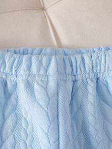 Conjunto informal de niño pequeño con chaqueta de béisbol de parches azul y blanco y pantalones de punto azul con estampado de oso de cintura elástica, adecuado para otoño/invierno, escuela, salidas diarias