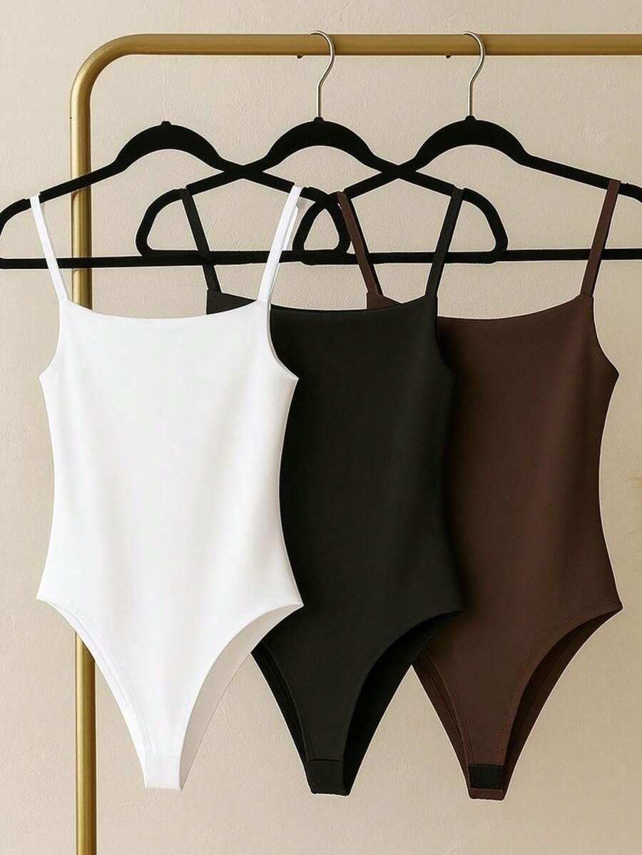 Kit com 3 Body Collant Feminino De Alça Alcinha Com Decote Reto Modelador Tecido Elástico Sem Transparência Moda Casual Versátil Básico Gringa Blogueira - BRANCO-PRETO-CAFÉ - Visão 1