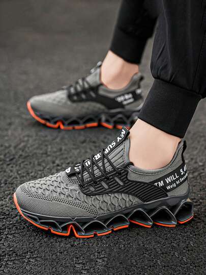 Men's Sneakers New Breathable Casual Shoes Comfortable Shock Absorbing Running Shoes Suitable For All Seasons