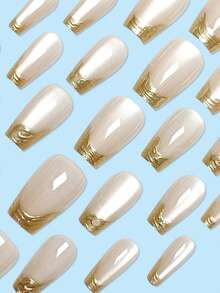24片短方形3D镀金法式按压美甲贴片，猫眼造型，套装包含1瓶果冻胶和1把指甲锉。这款可卸美甲贴片适合女性和女孩在派对、舞会和日常场合佩戴。它们可卸下且可重复使用，保持低调奢华的外观，简约而不失高贵，展现优雅高端的风格。猫眼美甲贴片