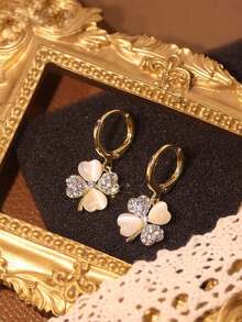 1 Pair Minimalist Rhinestone Embellished Cat Eye Flower Stud Earrings, Delicate & Versatile Design, Suitable For Women's Daily And Holiday Wear - Multicolor - View 3