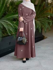 女士优雅蝴蝶结刺绣伊斯兰长袍 - 长款正式及休闲斋月礼服，及地长袍，适合斋月、祈祷、旅行 - 伊斯兰服装，宗教服饰，精致刺绣春季款 - 乾枯玫瑰色 - 查看 2