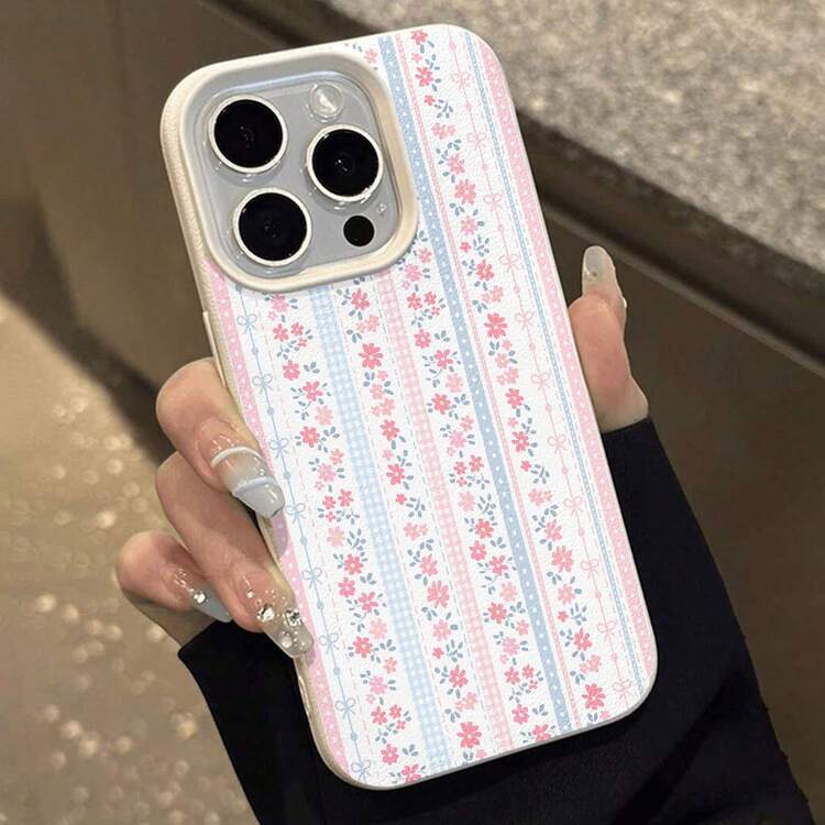 Funda para teléfono con estampado de rayas y cintas florales. Compatible con teléfonos ,  17,  16 Pro Max,  15 Pro Max,  13 y  12. Fabricada en TPU con textura de cuero, ofrece protección contra golpes y caídas. Un regalo ideal para familiares y amigos, para celebrar la primavera, cumpleaños y ocasiones especiales. - Blanco - Añade 6