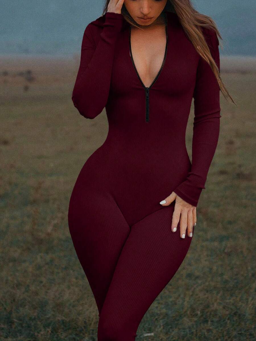 Bộ jumpsuit nữ Mystra kiểu dáng thường ngày, phối màu tương phản, có khóa kéo, màu sắc thanh lịch, thích hợp cho mùa xuân. - Màu Đỏ Sâu - Xem 1