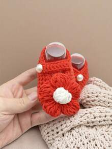 1 Pair Handmade Daisy Pattern Infant Shoes, Crochet Knitted, Newborn Footwear - Red - View 2