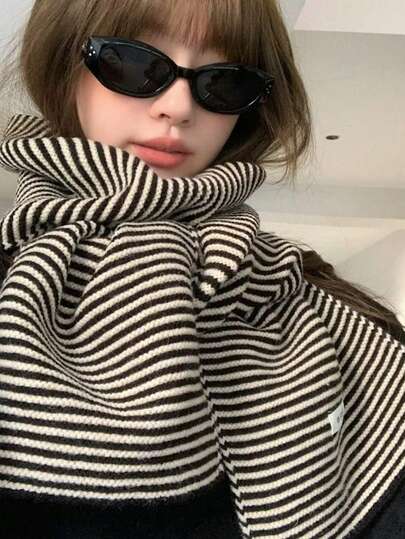 【上品なストライプマフラー】ニットの柔らかな肌触り｜クラシックで飽きのこないデザイン カップルでどうぞ