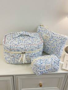 1件/套 灯芯绒蓝色碎花印花多功能旅行女孩洗漱化妆品收纳包，带拉链，女士便携大容量柔软化妆包，适合旅行、宿舍、居家使用，可收纳洗面奶、牙膏、口红、化妆刷和小物件，是送给妈妈和老师的完美礼物，也是生日礼物、婚礼纪念品、假日旅行必备收纳包的理想之选。