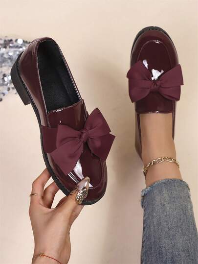 Versatile Round Toe Casual Bow Decor Low Heel Flats, Mirror Surface Slip-On Loafers, Retro Elegant British Style Chunky Heel Small Leather Shoes, New Glossy Brown Daily Soft Bottom Comfortable Mid-Heel Women Flats, Suitable For Spring, Summer, Autumn And Winter