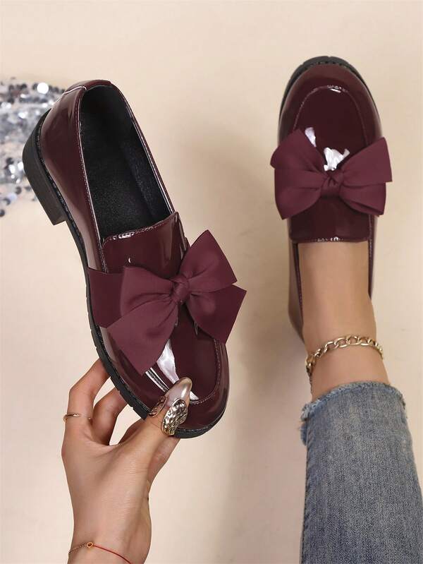 Versatile Round Toe Casual Bow Decor Low Heel Flats, Mirror Surface Slip-On Loafers, Retro Elegant British Style Chunky Heel Small Leather Shoes, New Glossy Brown Daily Soft Bottom Comfortable Mid-Heel Women Flats, Suitable For Spring, Summer, Autumn And Winter