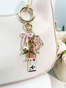 三色旅行主题钥匙扣 - 可爱包包挂饰，时尚钥匙圈配件，包含飞机、行李箱和机票吊坠，耐用珐琅钥匙链，可用于装饰钱包、背包、钥匙和行李牌 - 彩色 - 查看 3