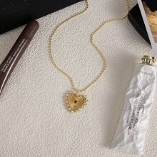 S SHOPBOHO 1 pezzo Collana con ciondolo a forma di cuore con texture a raggiera dorata, gioiello romantico e iconico per le donne