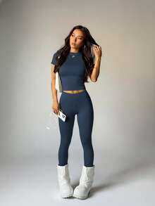 Women's Short-Sleeve Long Pants Slim-Fit Casual Activewear Set, Comfortable & Breathable, Suitable For Sports And Leisure Wear - 藏蓝色 - 查看 1