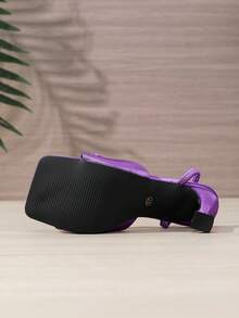 Sandali con tacco a spillo e punta quadrata di colore viola, con fiocco, alla moda, sexy e confortevoli, tacco alto, versatili per uso quotidiano, abiti da festa, eleganti e grazios - Viola - Visualizzare 3